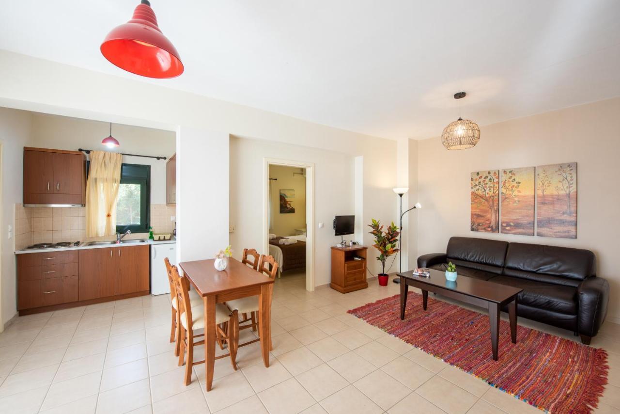 Portela Apartments Kastri Keratókambos Ngoại thất bức ảnh
