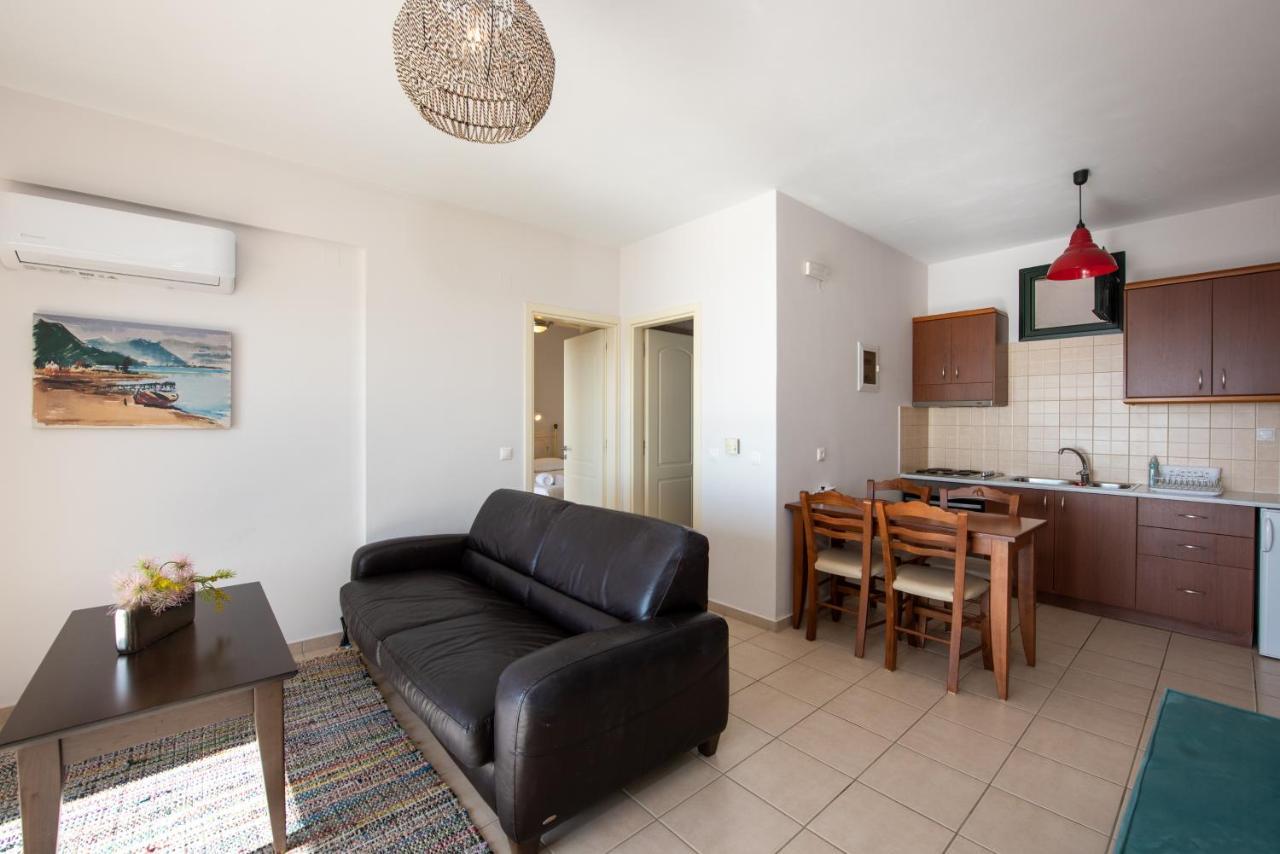 Portela Apartments Kastri Keratókambos Ngoại thất bức ảnh